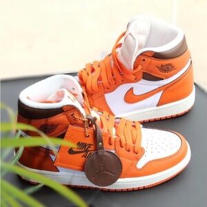 Air Jordan 1 High OG "Starfish"